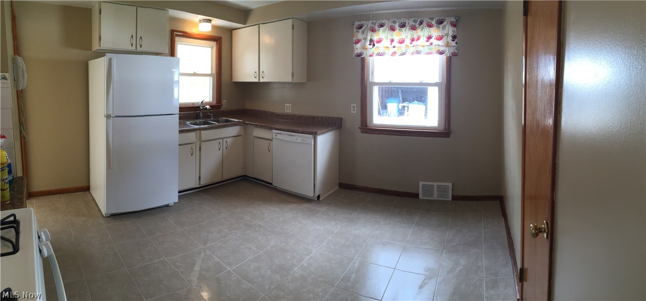 Klumer Realty Cos Unick - Residential Lease