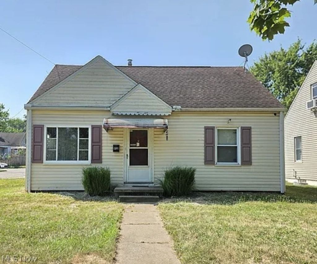 Photo of 912 E Archwood Avenue, Akron, OH 44306 (MLS # 5184022)