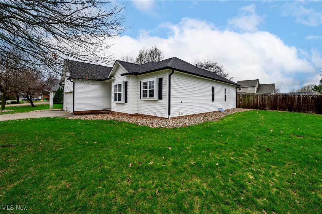 726 Quinten Avenue, Strasburg, Ohio image 2