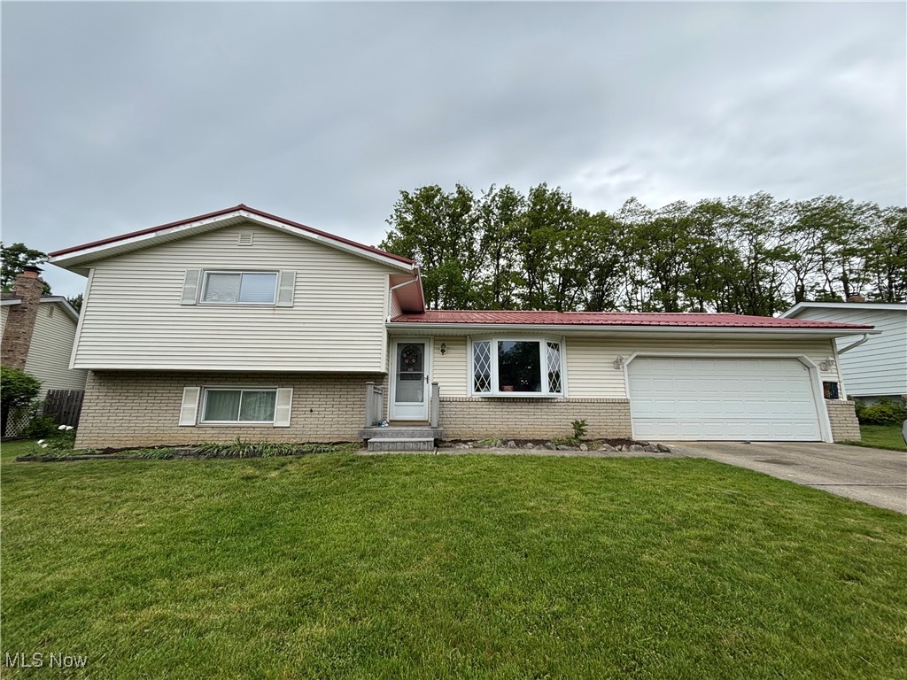 6800 Thoreau Drive, Parma, Ohio image 1