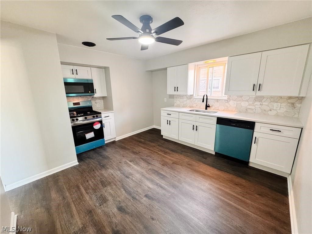 Photo of 2907 Snow Road #up, Parma, OH 44134 (MLS # 5191470)