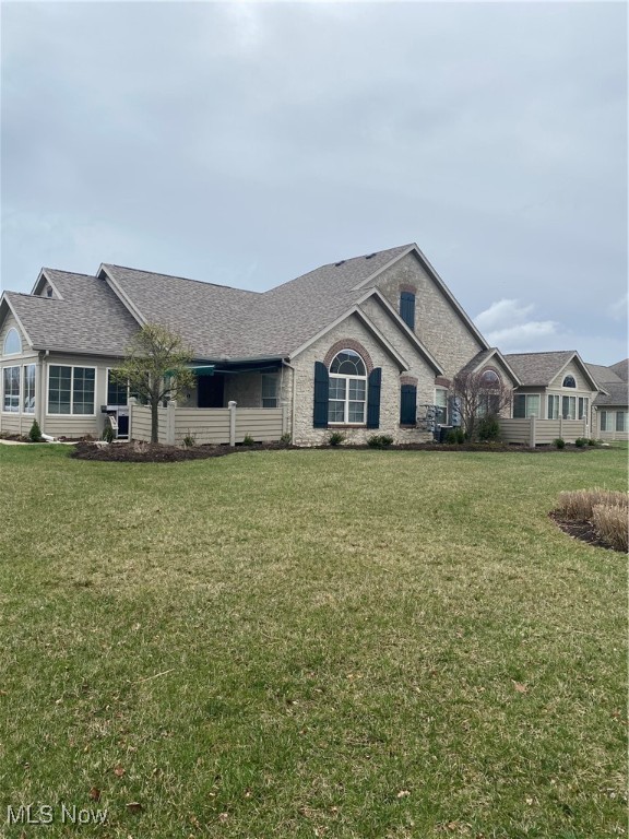 2701-A Chateau Drive, Port Clinton, Ohio image 2