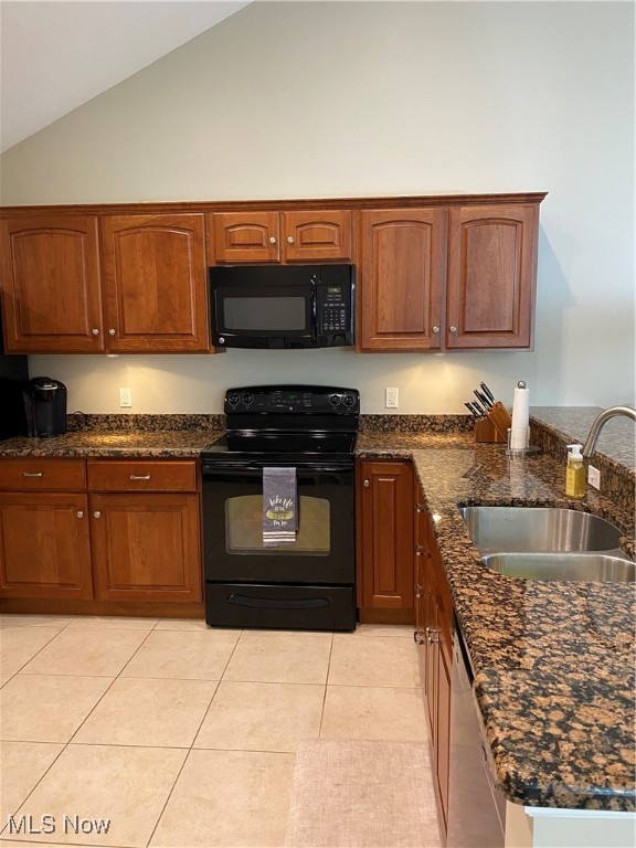 2701-A Chateau Drive, Port Clinton, Ohio image 8