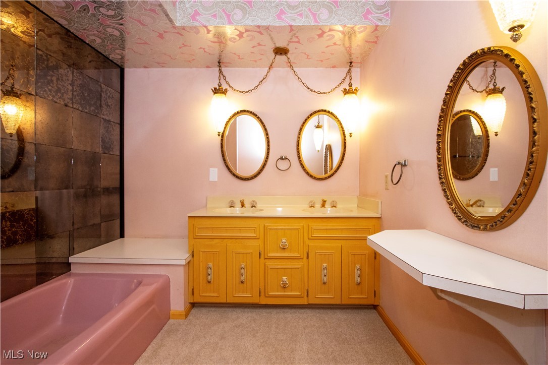 Wooster, Ohio 44691, United States, 3 Bedrooms Bedrooms, ,3 BathroomsBathrooms,Residential,Active,223153