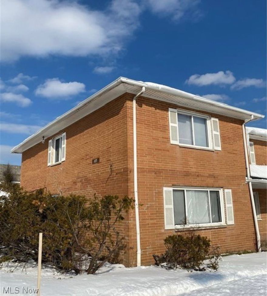 Welcome home! Walk directly into a spacious living room great for entertaining your guest. Freshly painted throughout the condo with 3 bedrooms and 1.5 bathrooms. Prime location close to all amenities, entertainment, and highways.  Enjoy in suite laundry with both electric/gas dryer hookups. Call today to schedule your private showing!