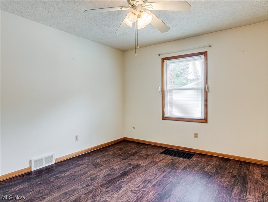 Chenoweths Lake Heights Allotment - Residential