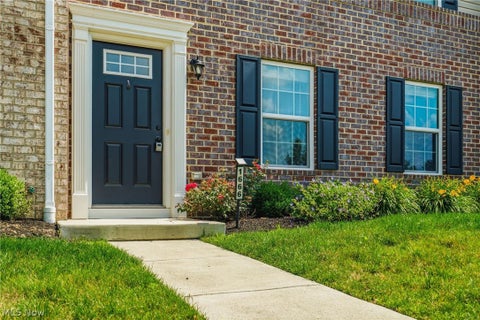 Tiny photo for 1666 N Eckert Lane, Cuyahoga Falls, OH 44313 (MLS # 5238582)