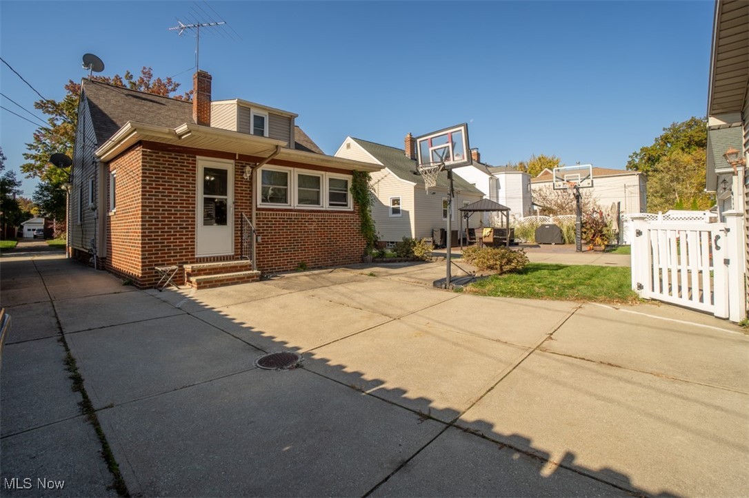 71 E 217th Street, Euclid, Ohio image 35