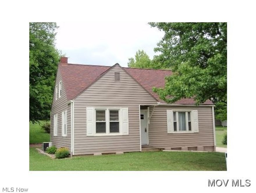 This 1 1/2 story home w/great curb appeal features living room w/hardwood floors, kitchen w/table space, nice cabinetry, good counter space & appliances, family room w/gas log fireplace & French doors to brick patio. The basement provides great storage or could easily be finished (all the work done by Ken Strahler), newer roof, newer sidewalk and parking pad, newer replacement windows, newer carpeting, refinished hardwood floor, patio & off street parking for 4-5 cars.  Elem: Harmar Elementary School  Elem/Bus: Y  JrHigh: Marietta Middle School School  JrHigh/Bus: Y  High: Marietta High School  High/Bus: Y  Fire: CIT  Police: CTY  ;SQFT=Fin L1:1124, Fin L2:768, Fin Above:1892, Fin Total:1892, Unfin Bsmt:768, Unfin Above:768;PRKG= Off Street, Parking Pad, On Street