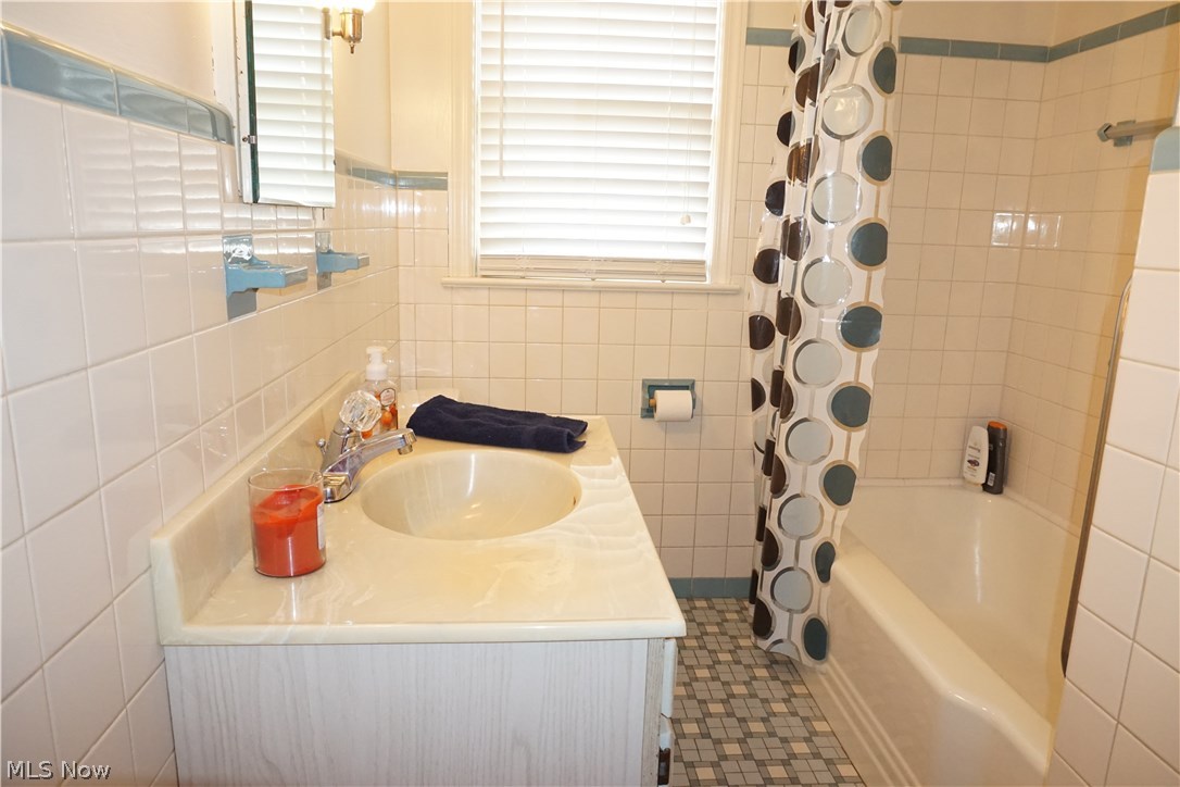 Paul W Shales 05 - Residential