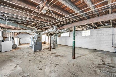 Tiny photo for 981 Thornhill Drive, East Cleveland, OH 44108 (MLS # 5254961)
