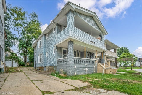 Tiny photo for 981 Thornhill Drive, East Cleveland, OH 44108 (MLS # 5254961)