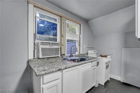 Tiny photo for 981 Thornhill Drive, East Cleveland, OH 44108 (MLS # 5254961)