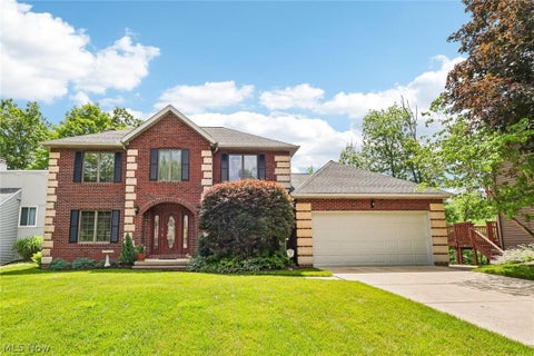 Homes For Sale - 8449 Settlers Passage Psge<br/> Cuyahoga County, Brecksville, OH 44141