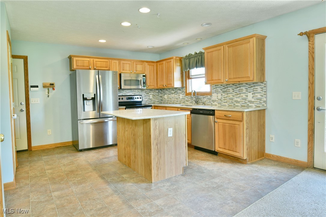 4800 Miller South Road, Bristolville, Ohio image 11