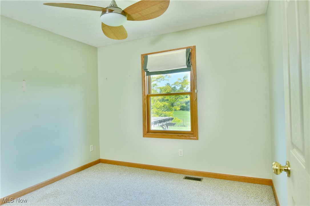 4800 Miller South Road, Bristolville, Ohio image 30