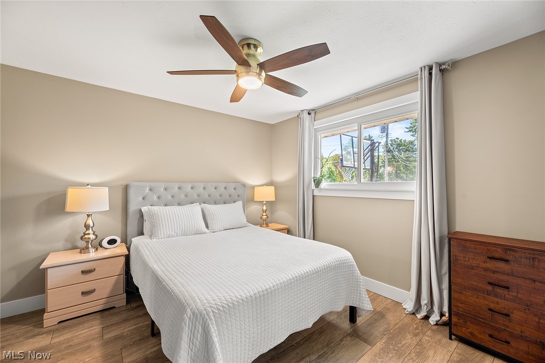 King Pecker 02 - Residential