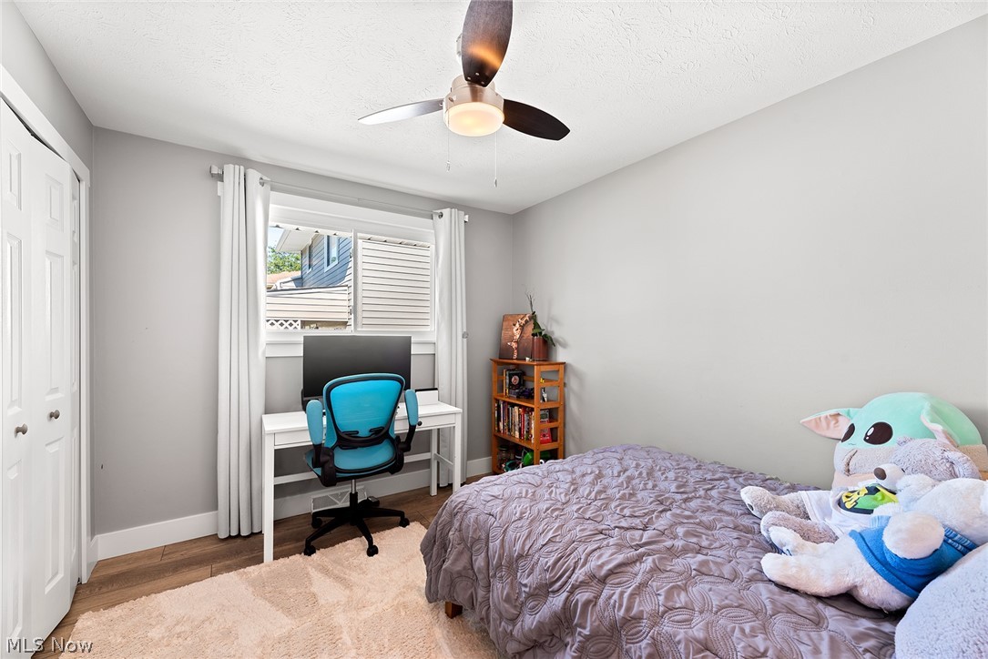 King Pecker 02 - Residential