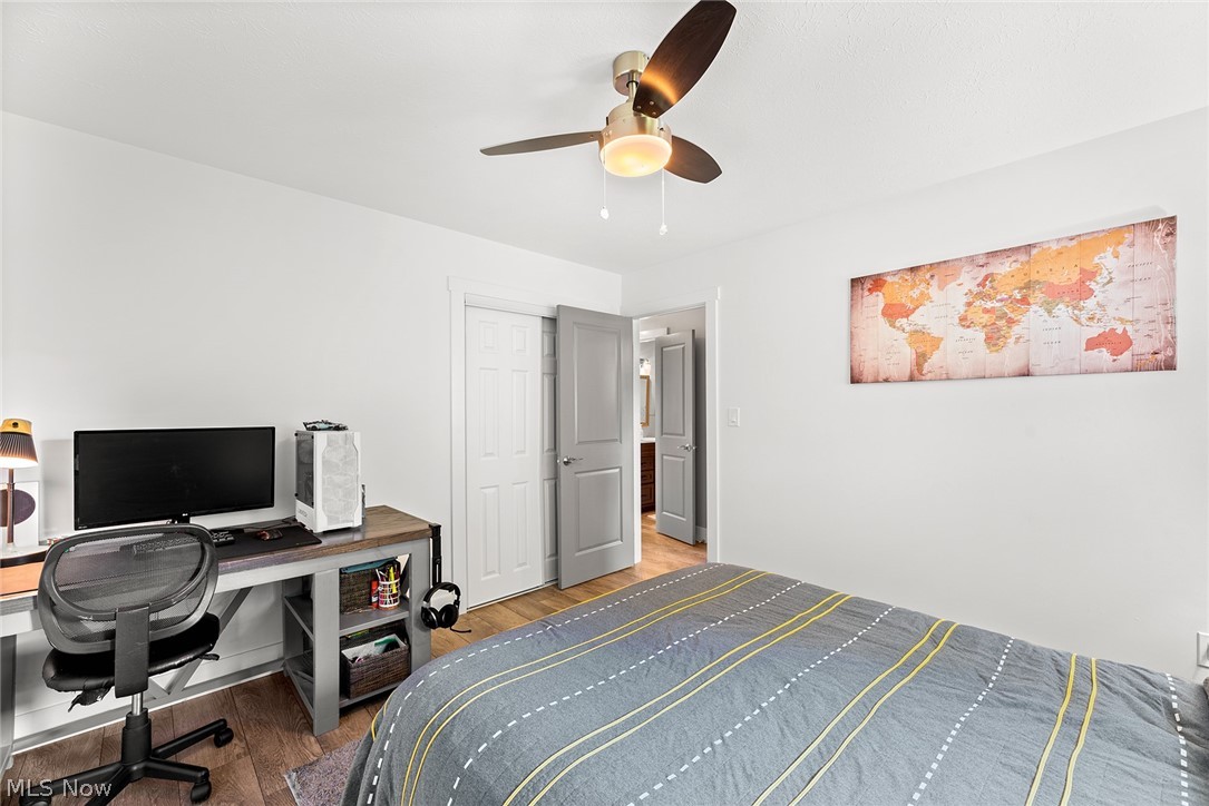 King Pecker 02 - Residential