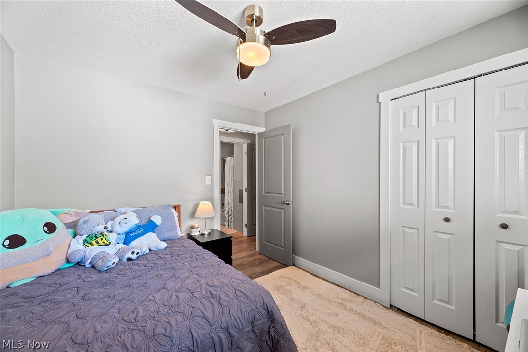 King Pecker 02 - Residential