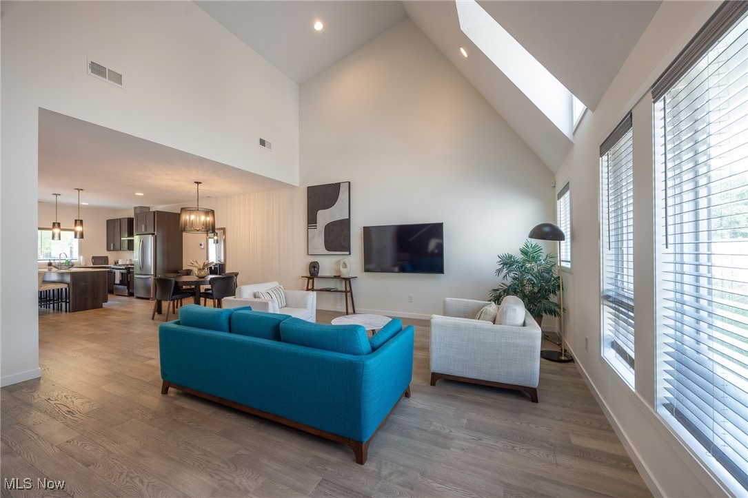 2412 Richmond Road