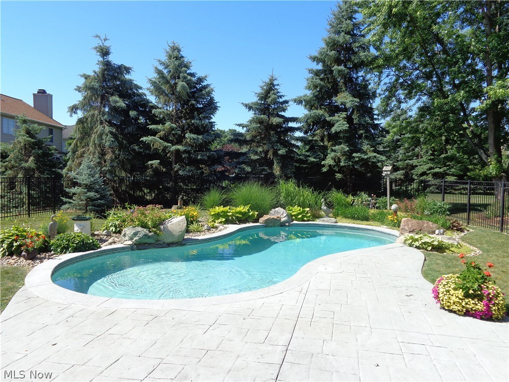 Green Meadows - Residential