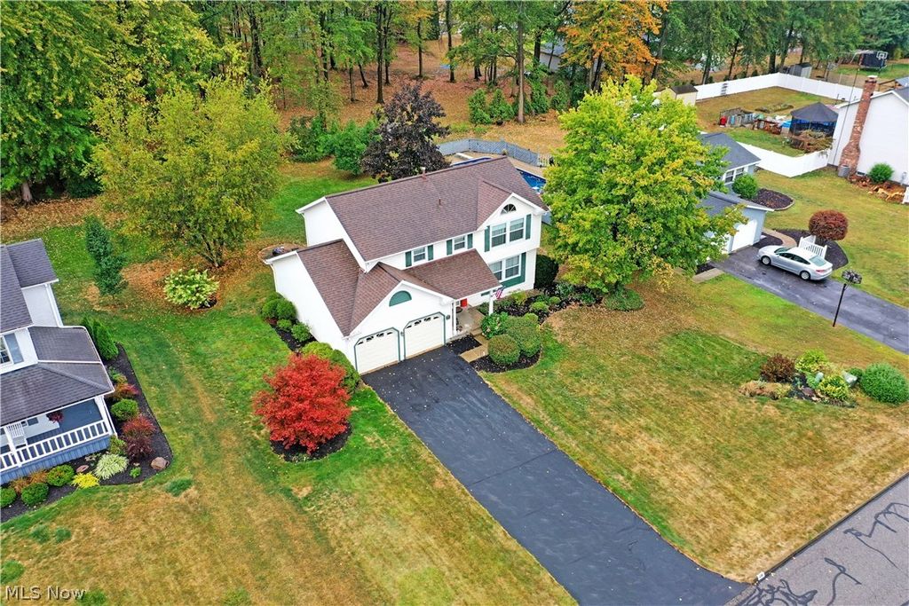 Photo of 220 Wae Trail, Cortland, OH 44410 (MLS # 5186004)