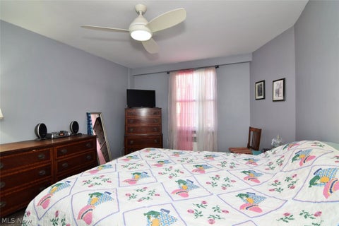 Tiny photo for 13800 Fairhill Road #312, Shaker Heights, OH 44120 (MLS # 5255105)