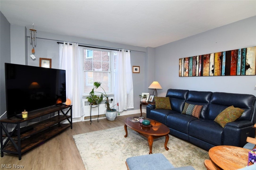 13800 Fairhill Road 312