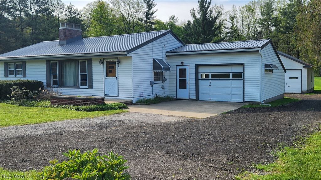 Photo of 13993 Butternut Road, Burton, OH 44021 (MLS # 5207859)