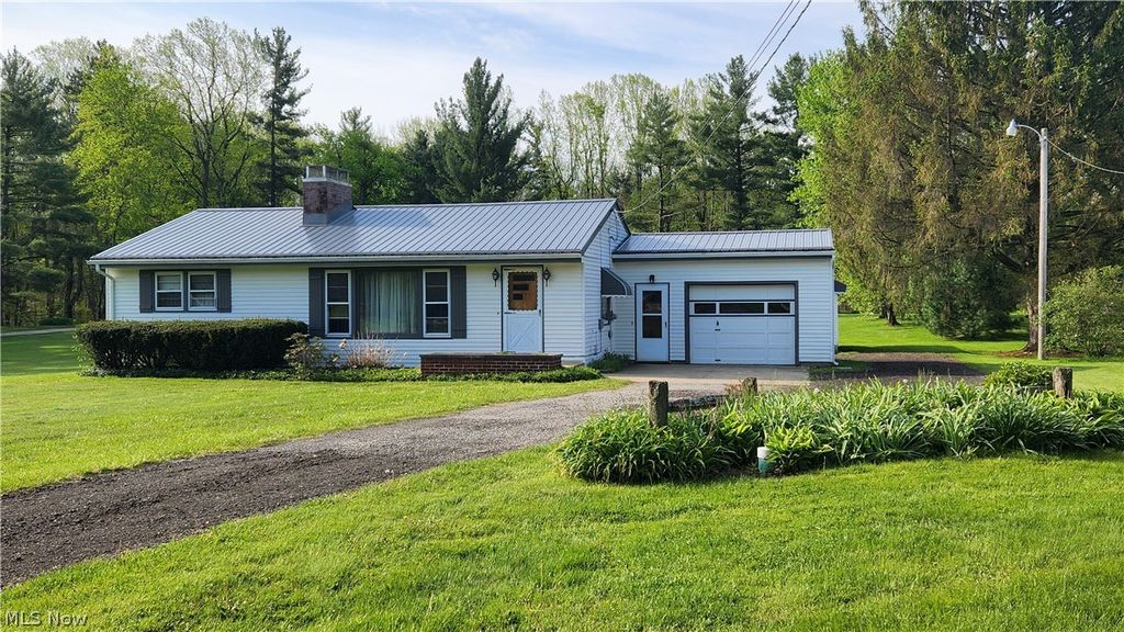 Photo of 13993 Butternut Road, Burton, OH 44021 (MLS # 5207859)
