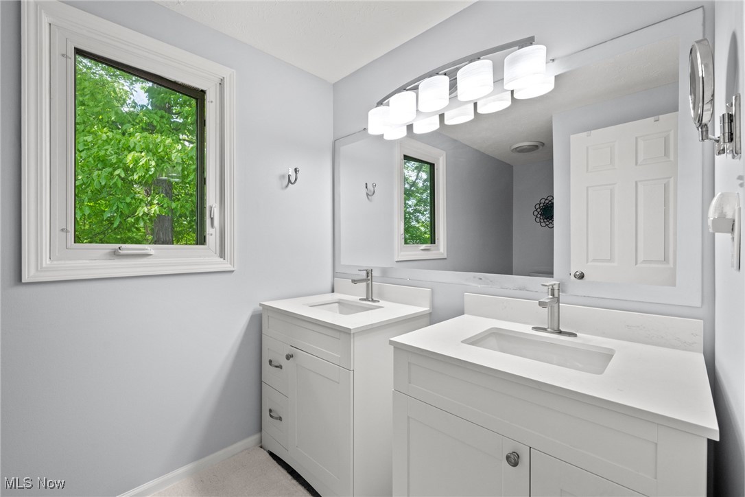 15956 Inglewood Court, Strongsville, Ohio image 32