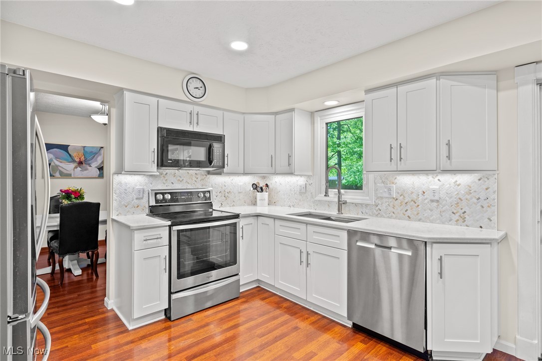 15956 Inglewood Court, Strongsville, Ohio image 6