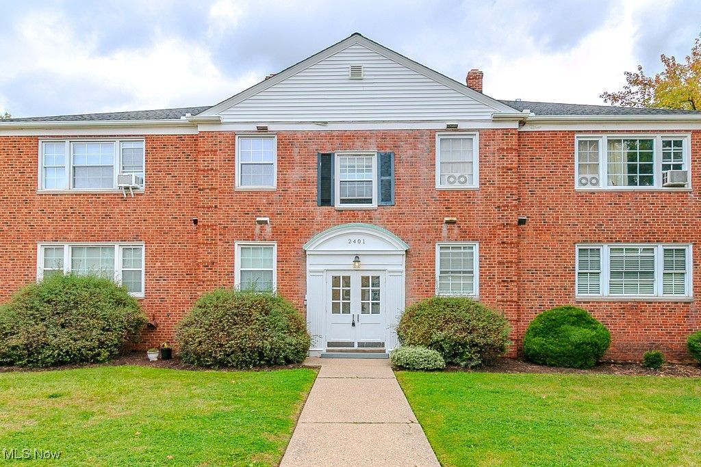 Photo of 2401 Euclid Heights Boulevard #A6, Cleveland Heights, OH 44106 (MLS # 5165174)