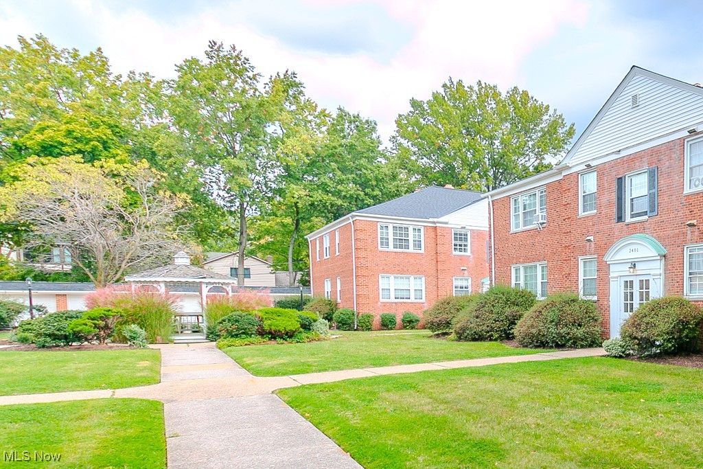 Photo of 2401 Euclid Heights Boulevard #A6, Cleveland Heights, OH 44106 (MLS # 5165174)