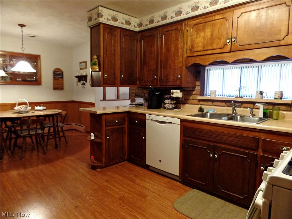 Red Oaks - Residential