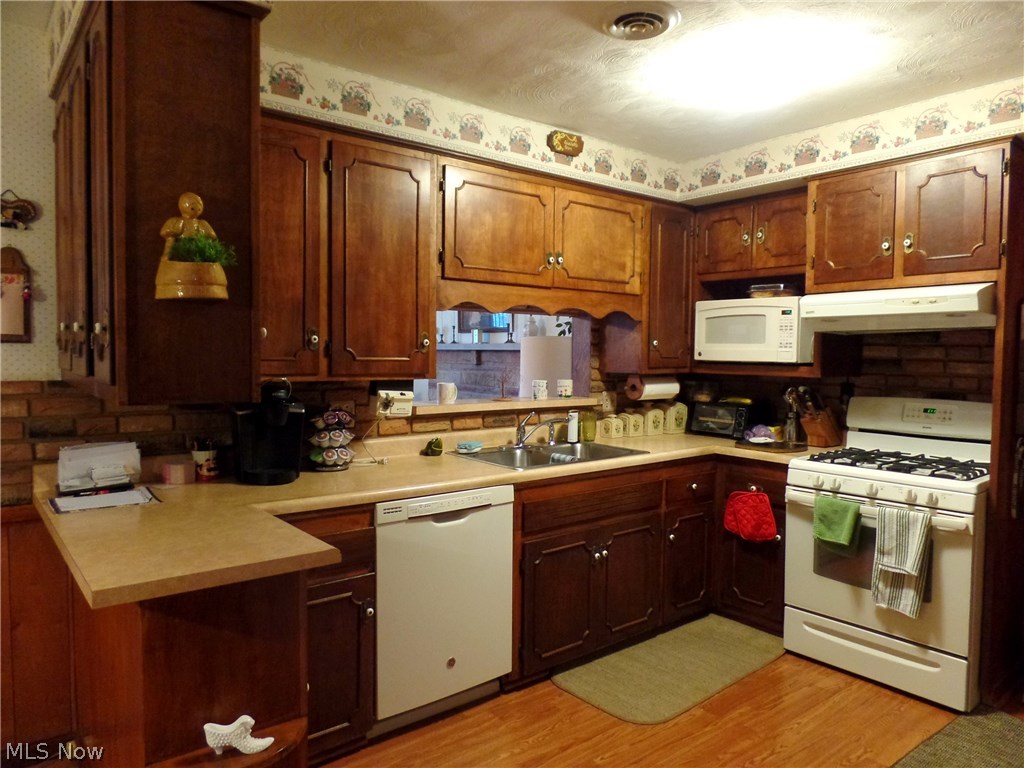 Red Oaks - Residential