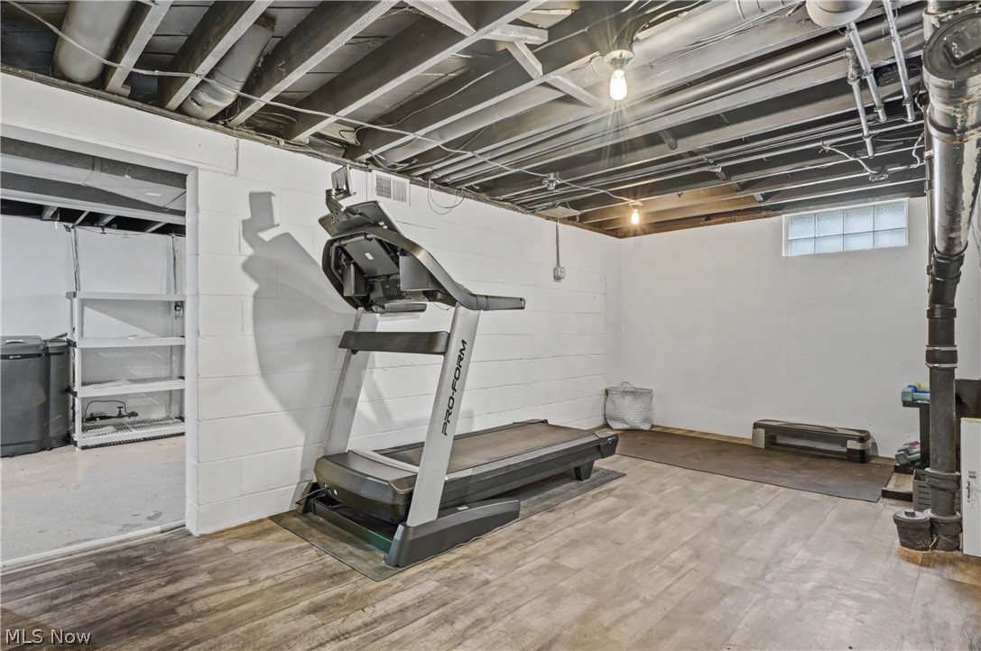 Cuyahoga River Estate - Residential