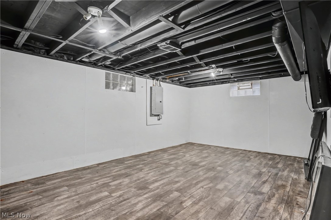 Cuyahoga River Estate - Residential