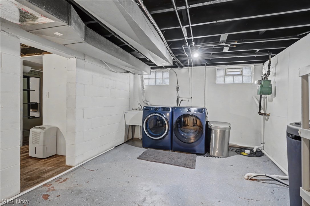 Cuyahoga River Estate - Residential