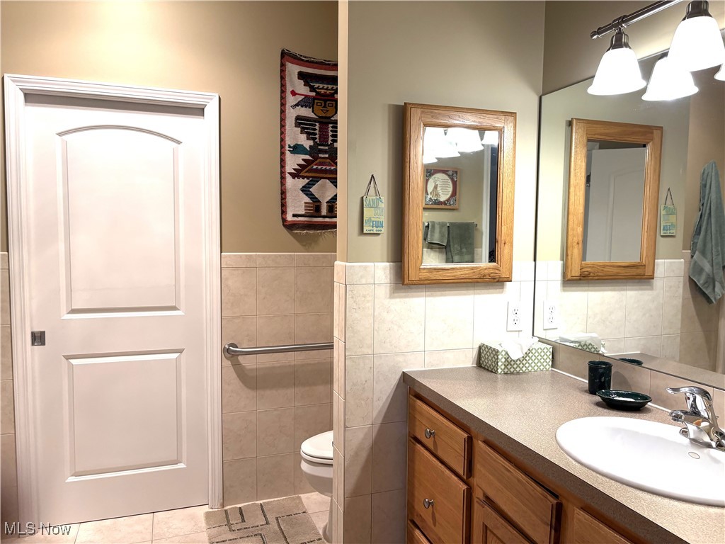 Cross Creek Village Condo - Residential