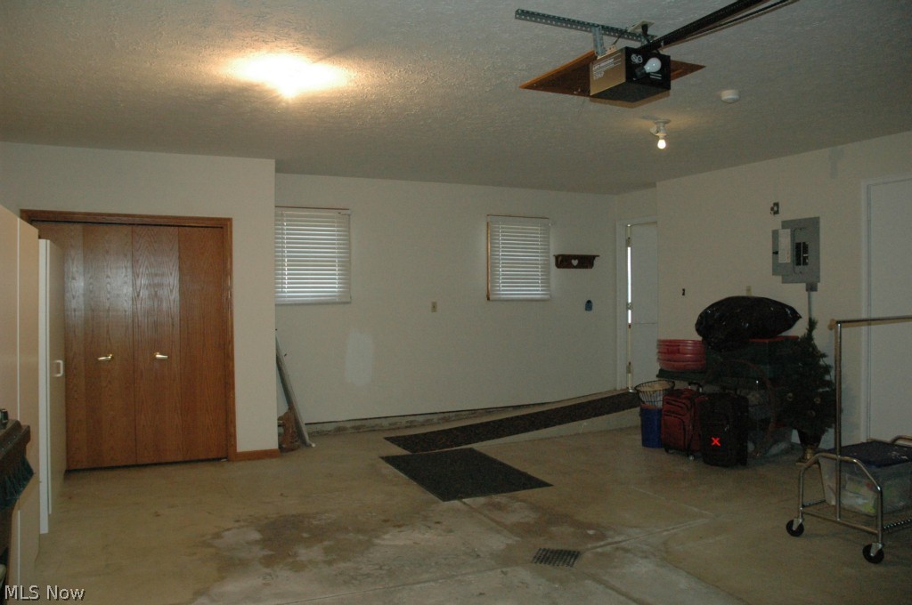 Villas of Sterling Oaks - Residential