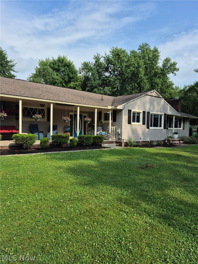 Photo of 391 S Munroe Road, Tallmadge, OH 44278 (MLS # 5226340)