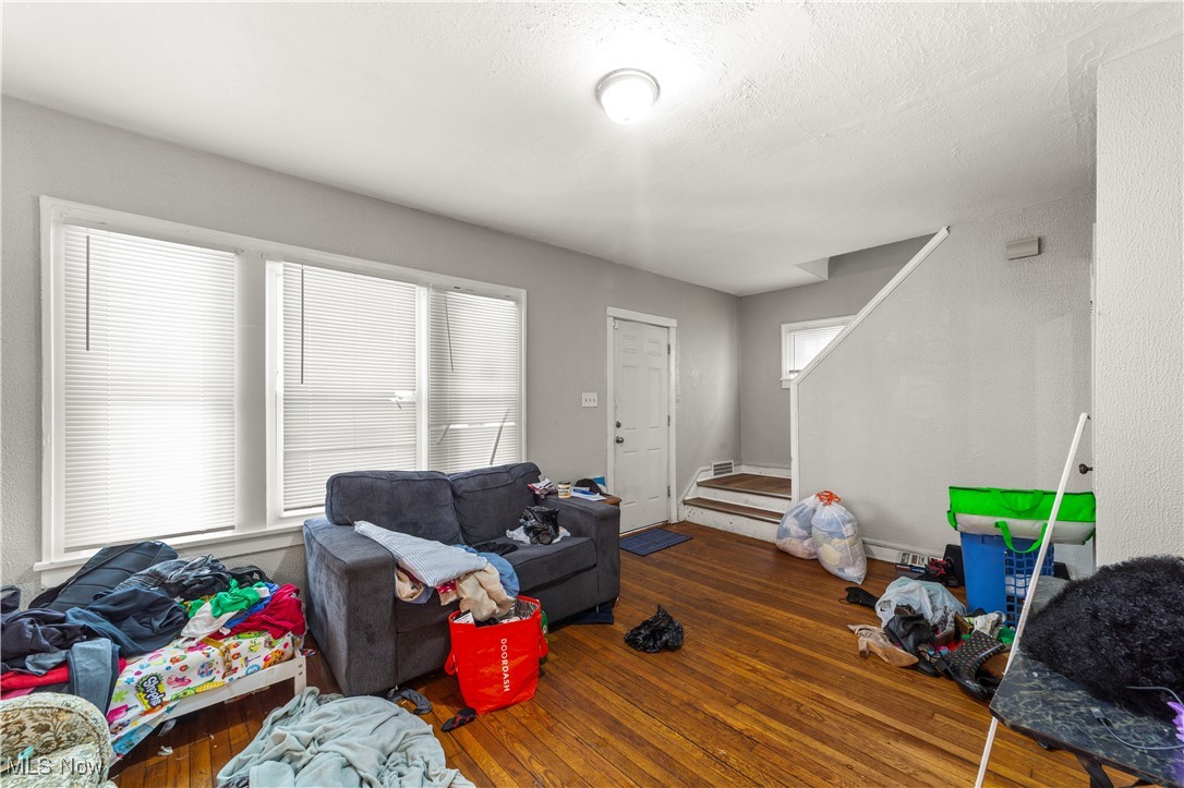 12712 Lenacrave Avenue