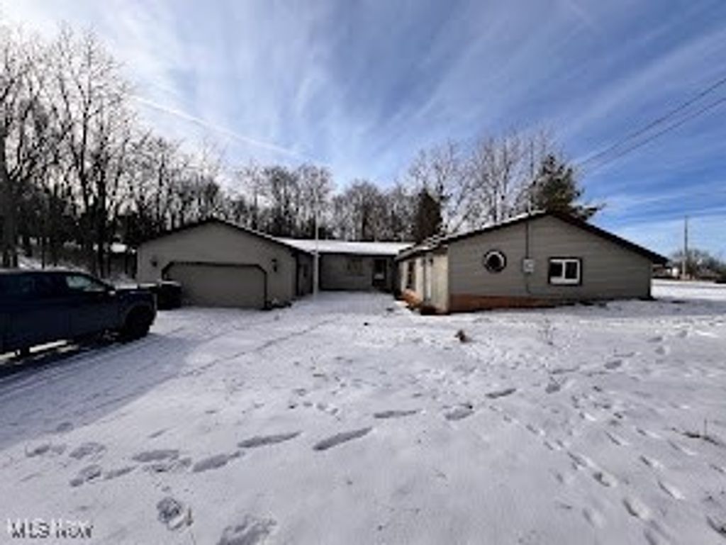 Photo of 228 Hartman Road, Wadsworth, OH 44281 (MLS # 5181443)