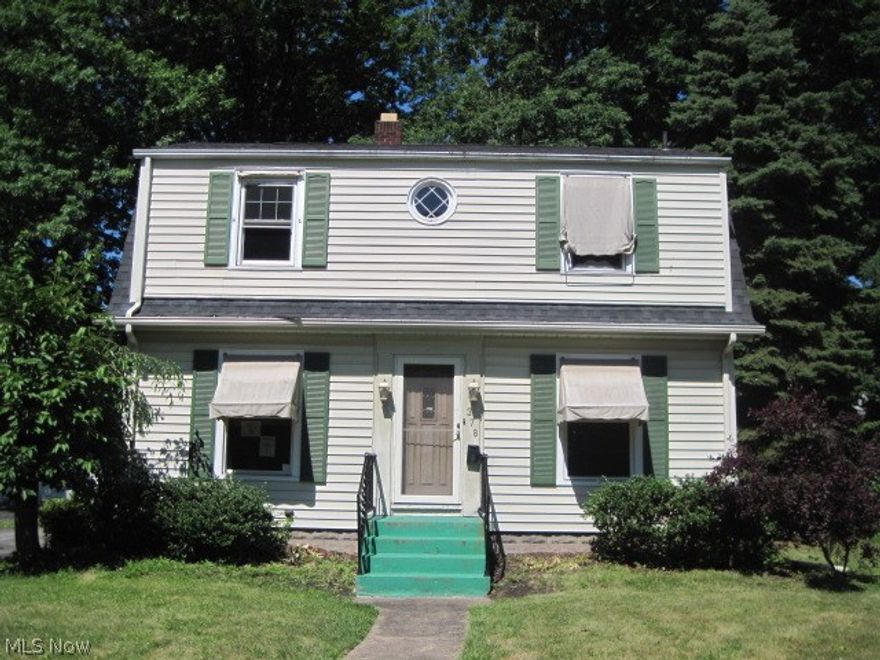 This 3 bedroom home has hardwood floors. There is a 2 car detached garage. This property is being Sold As Is Condition. HUD case #412-639457.