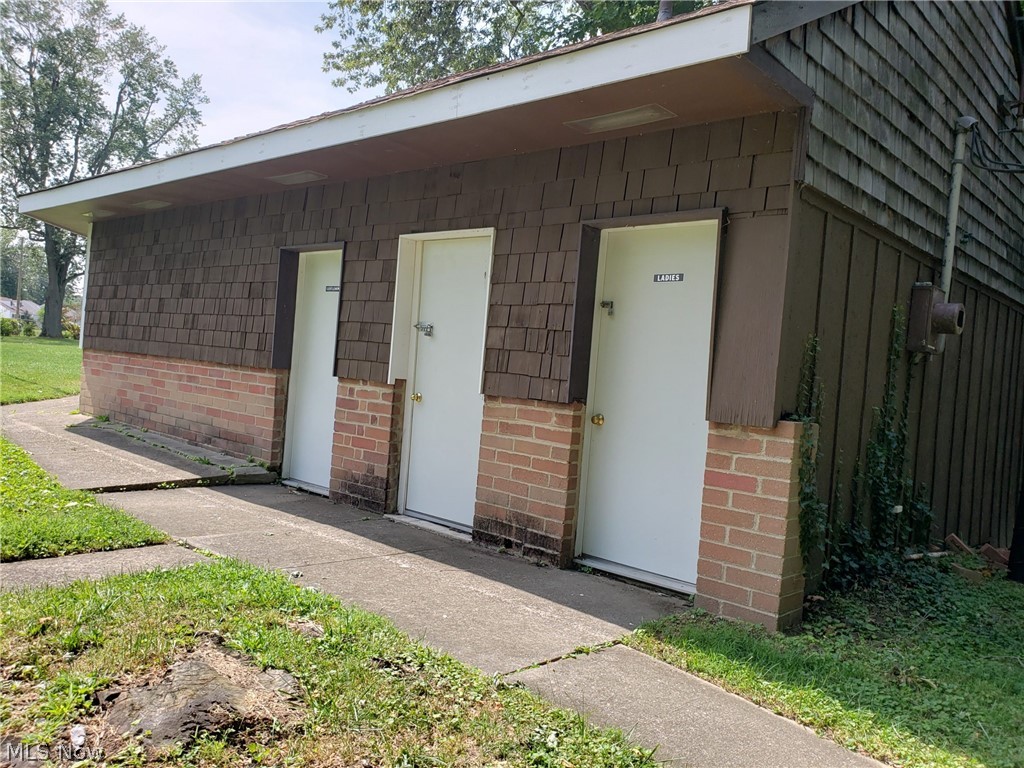 Wool-O-Beach Imp Co - Residential