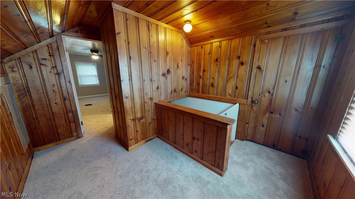 Wool-O-Beach Imp Co - Residential