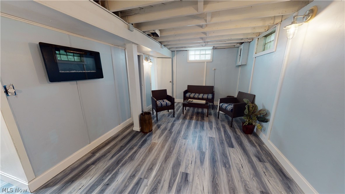 Wool-O-Beach Imp Co - Residential