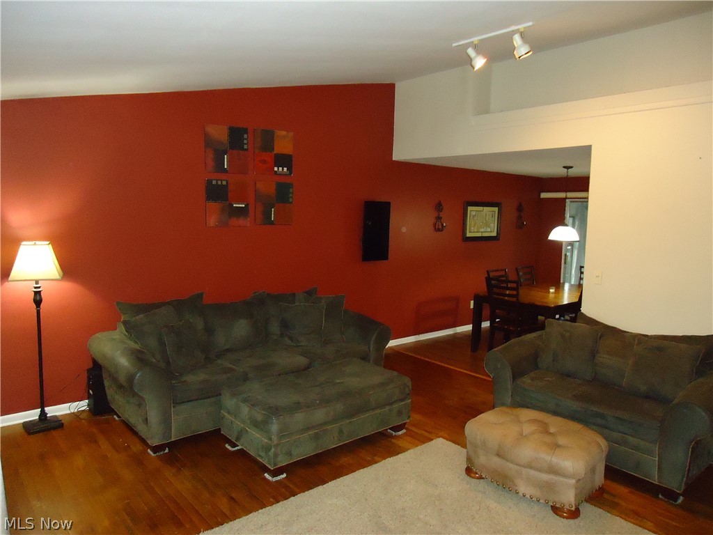 Barrington 01 - Residential